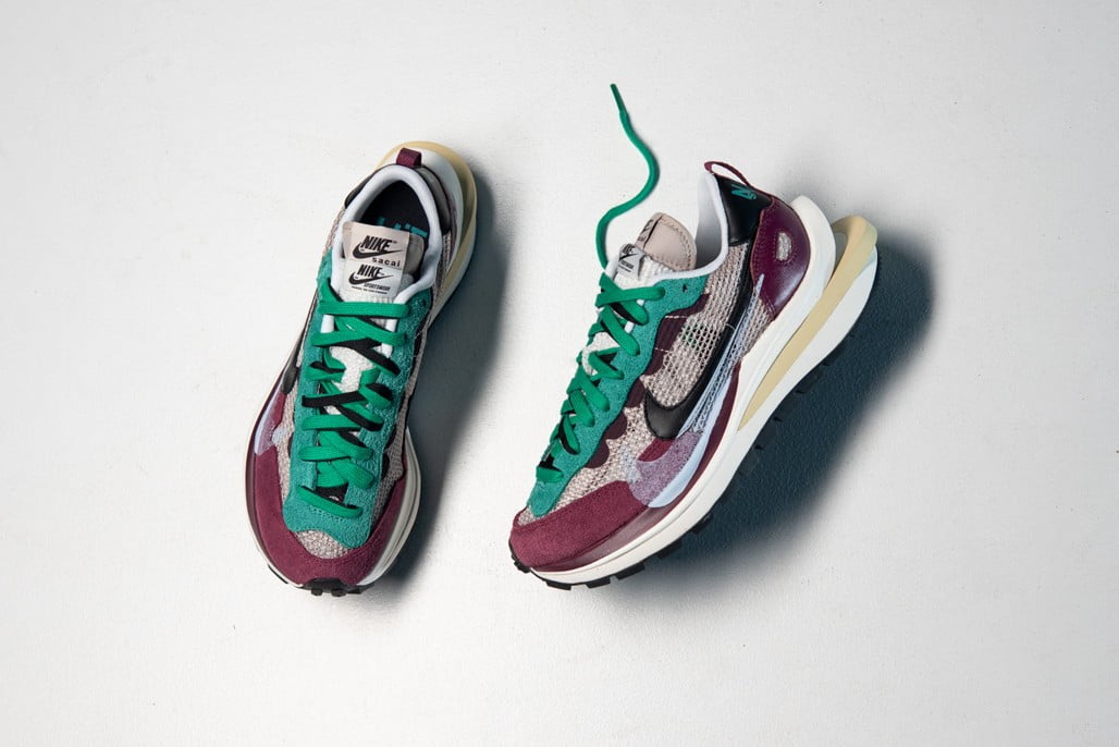 Sacai X Nike Vaporwaffle Red Green - Image 3