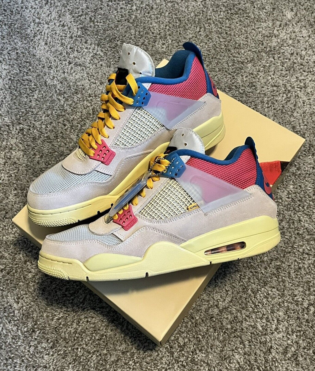 Air Jordan 4 Retro Union Guava Ice - Image 3