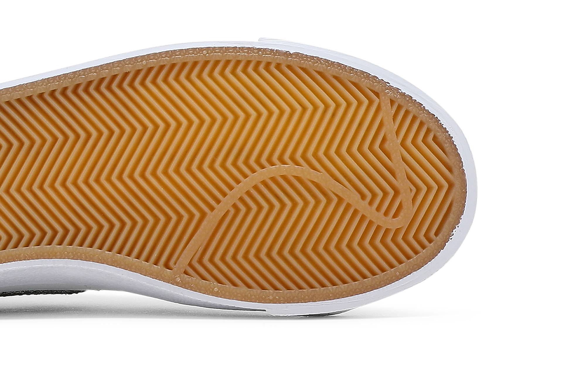 ( Grade School ) Nike Blazer Low ’77 ‘The World Is Your Playground’ DJ5201-106 - Image 5