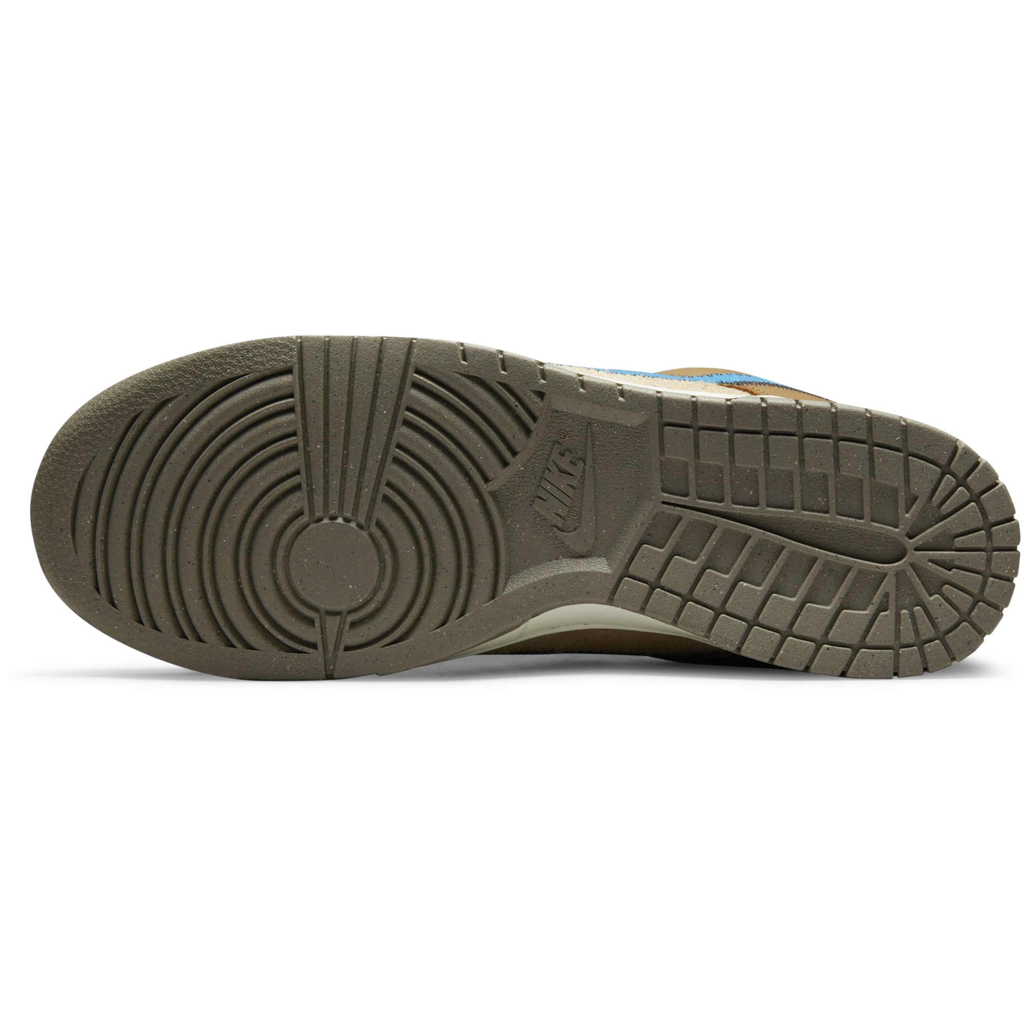 Size? X Nike Dunk Low Dark Driftwood DO6712-200 - Image 3