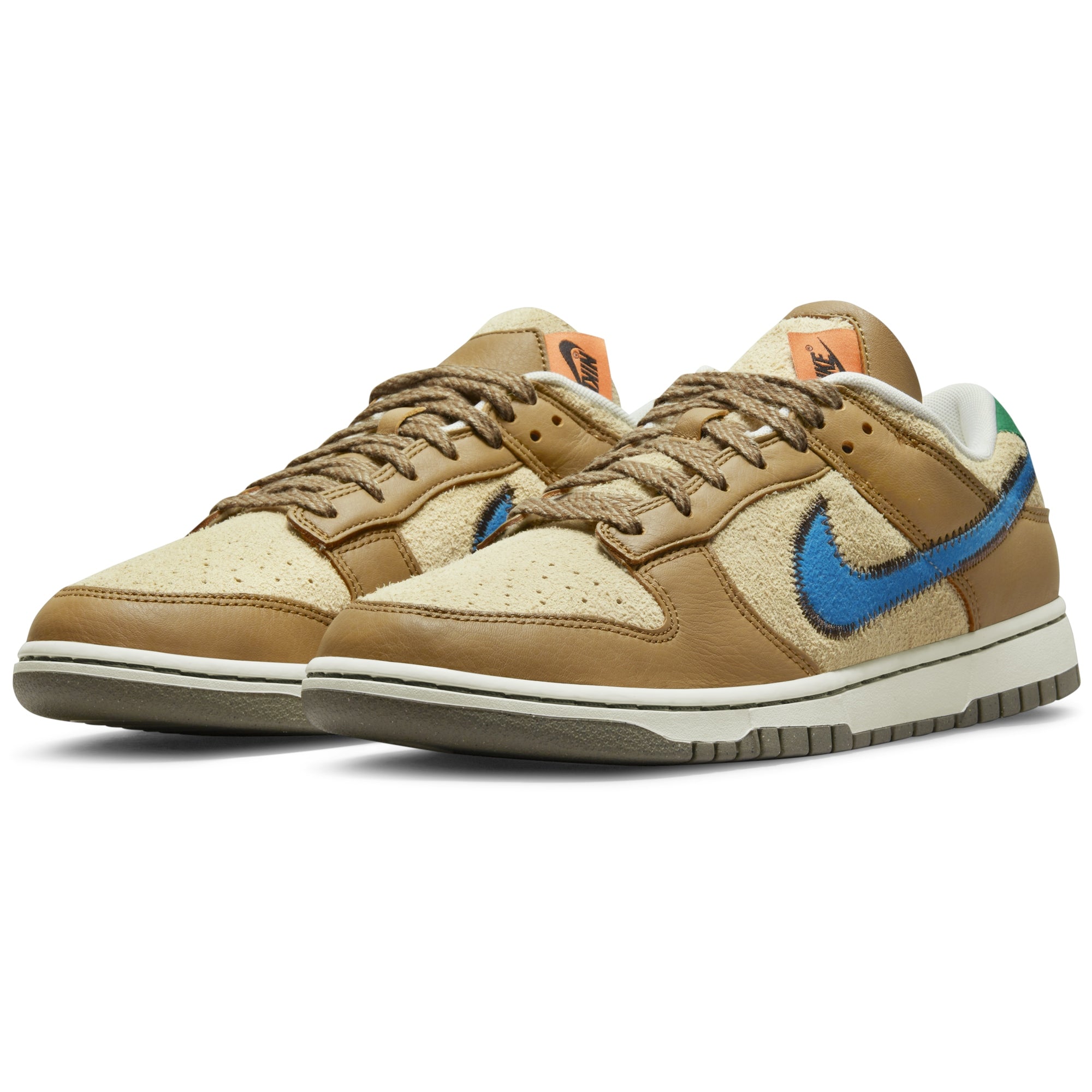 Size? X Nike Dunk Low Dark Driftwood DO6712-200 - Image 5