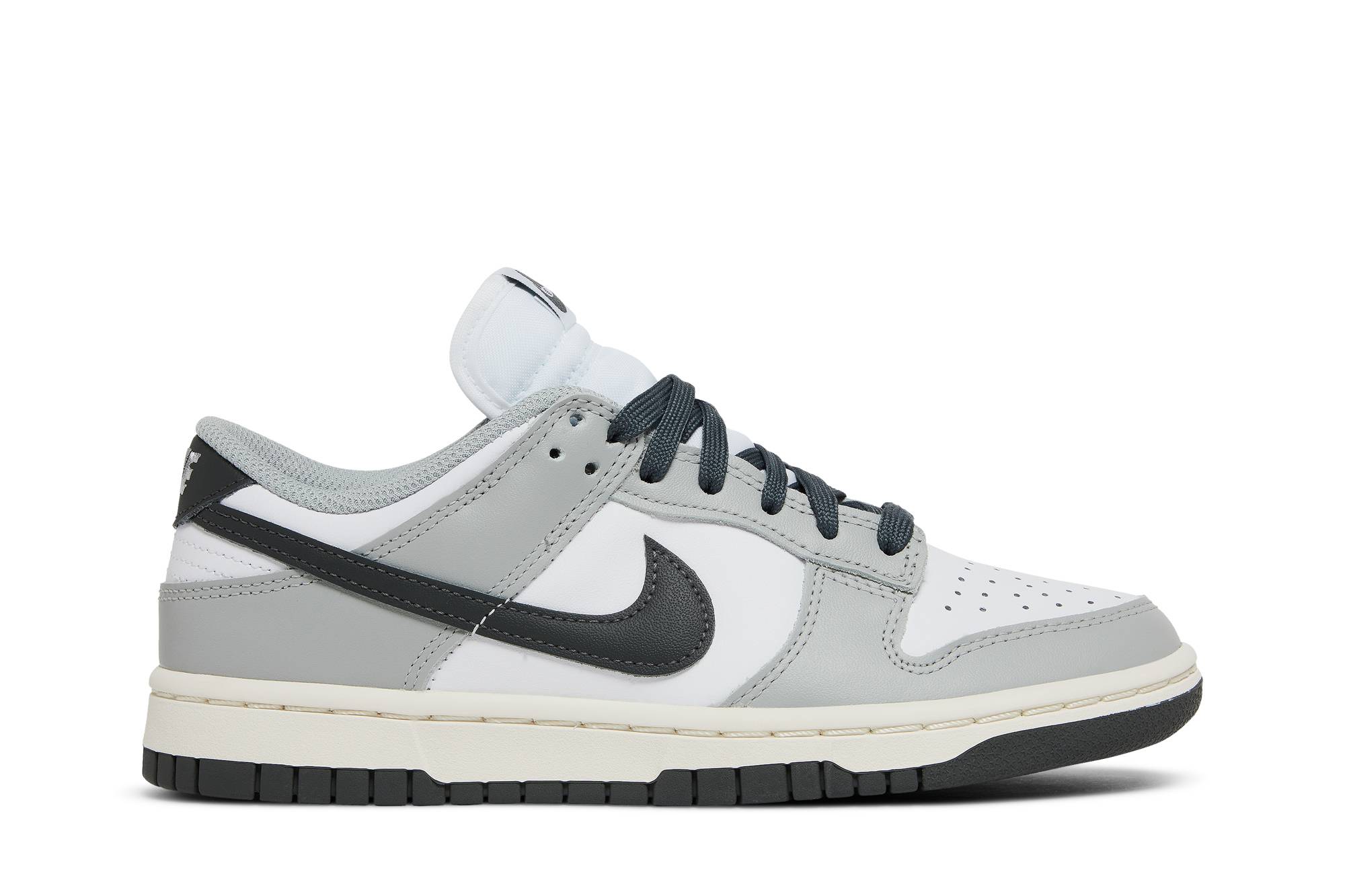 ( Women ) Nike Dunk Low ‘Light Smoke Grey’ DD1503-117