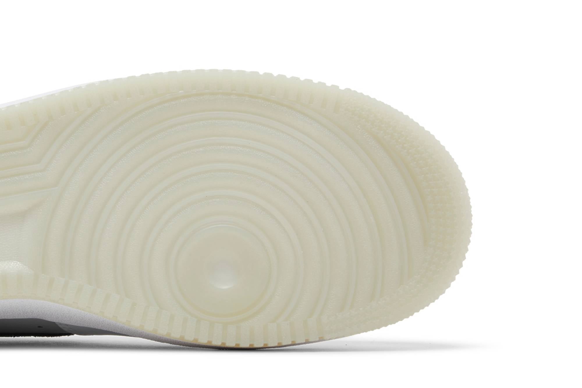 Nike Air Force 1 ’07 LV8 ‘Pure Platinum Light Carbon’ FJ4170-001 - Image 5