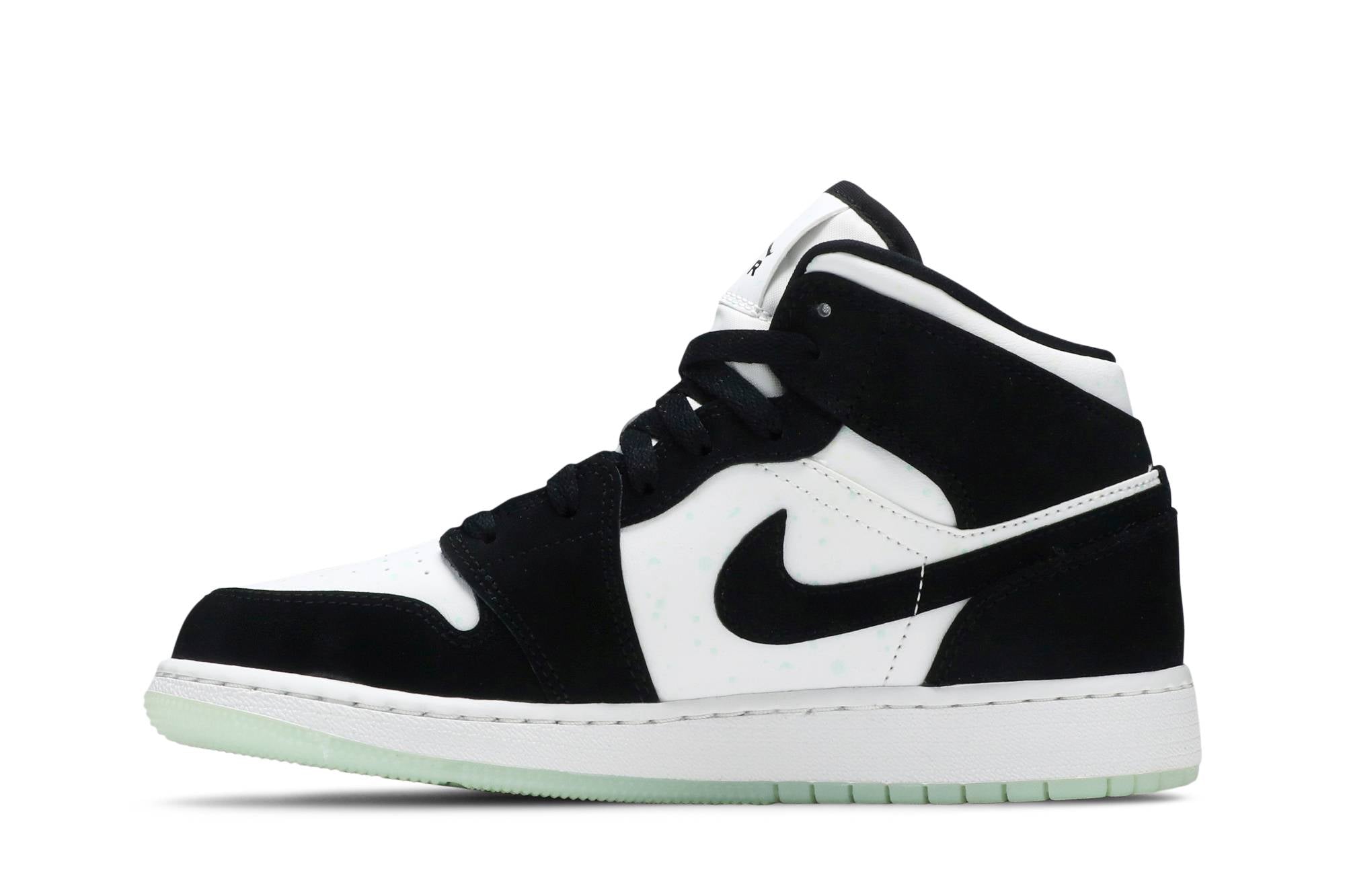 ( Grade School ) Air Jordan 1 Mid SE Glow In The Dark Panda BQ6931-103 - Image 3