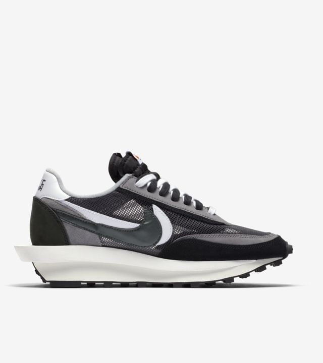 Nike LD Waffle Sacai Black - Image 4