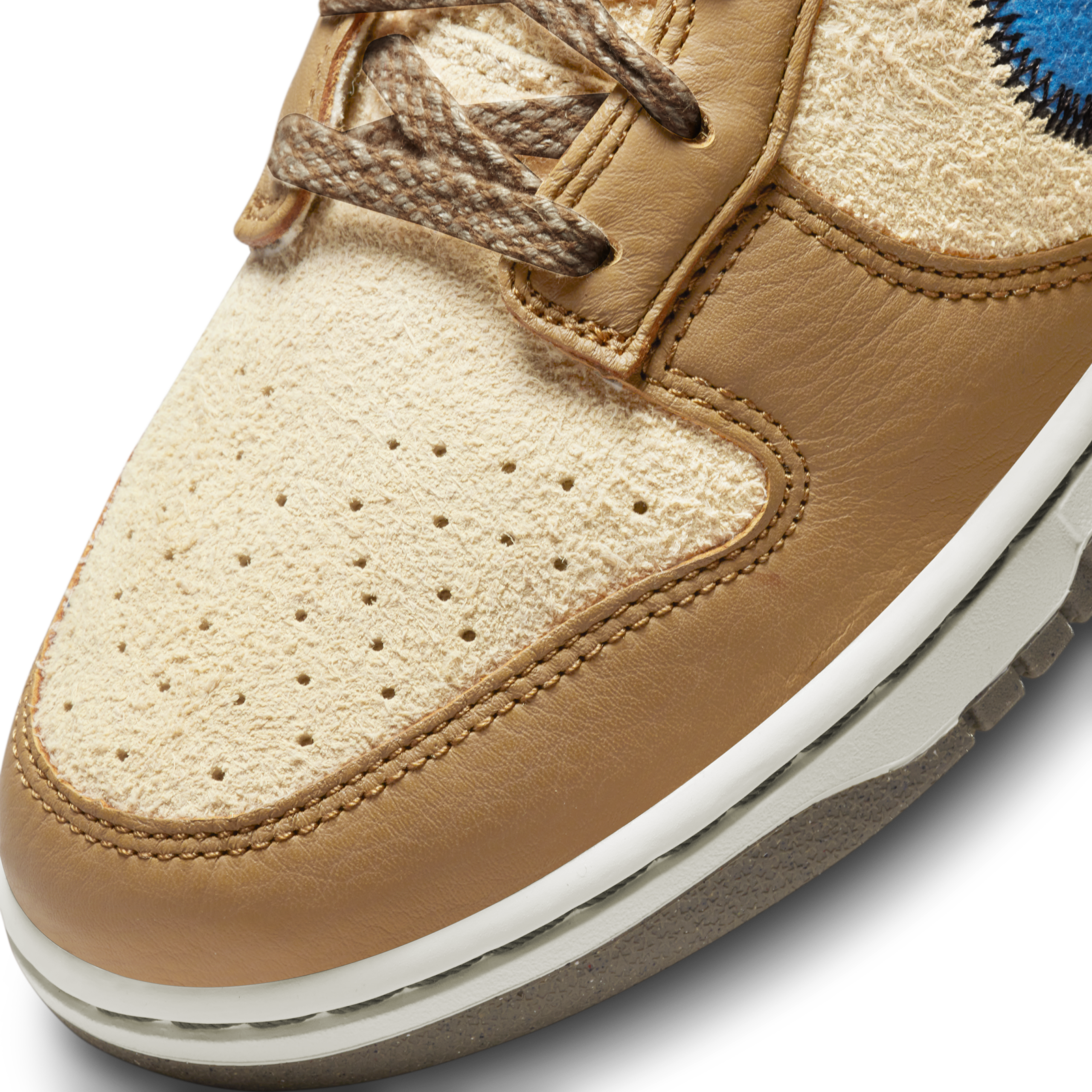 Size? X Nike Dunk Low Dark Driftwood DO6712-200 - Image 15