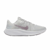 ( Women ) Nike Quest 4 Premium ‘Photon Dust Metallic Lustre’ DA8723-011