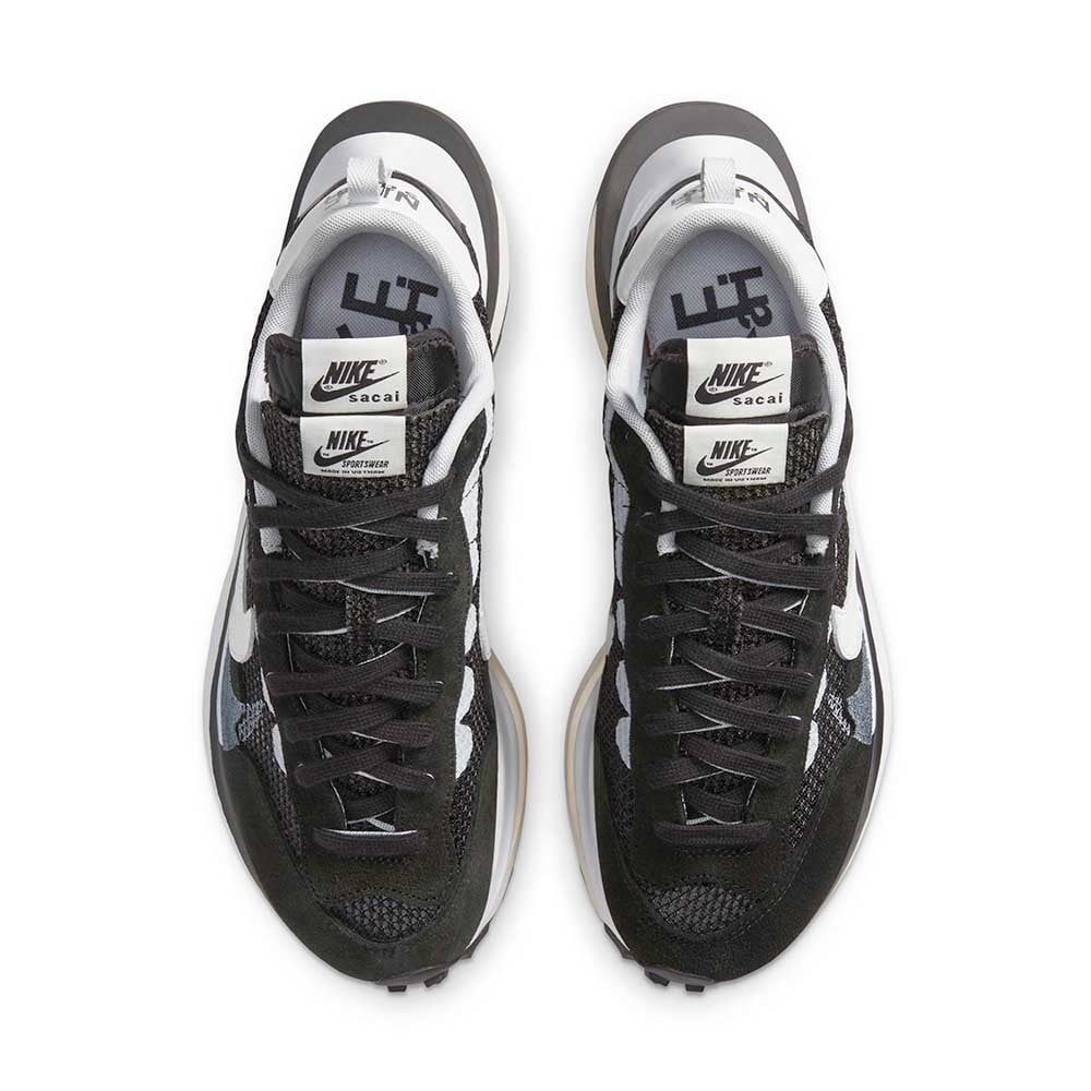 Sacai X Nike Vaporwaffle Black White - Image 4