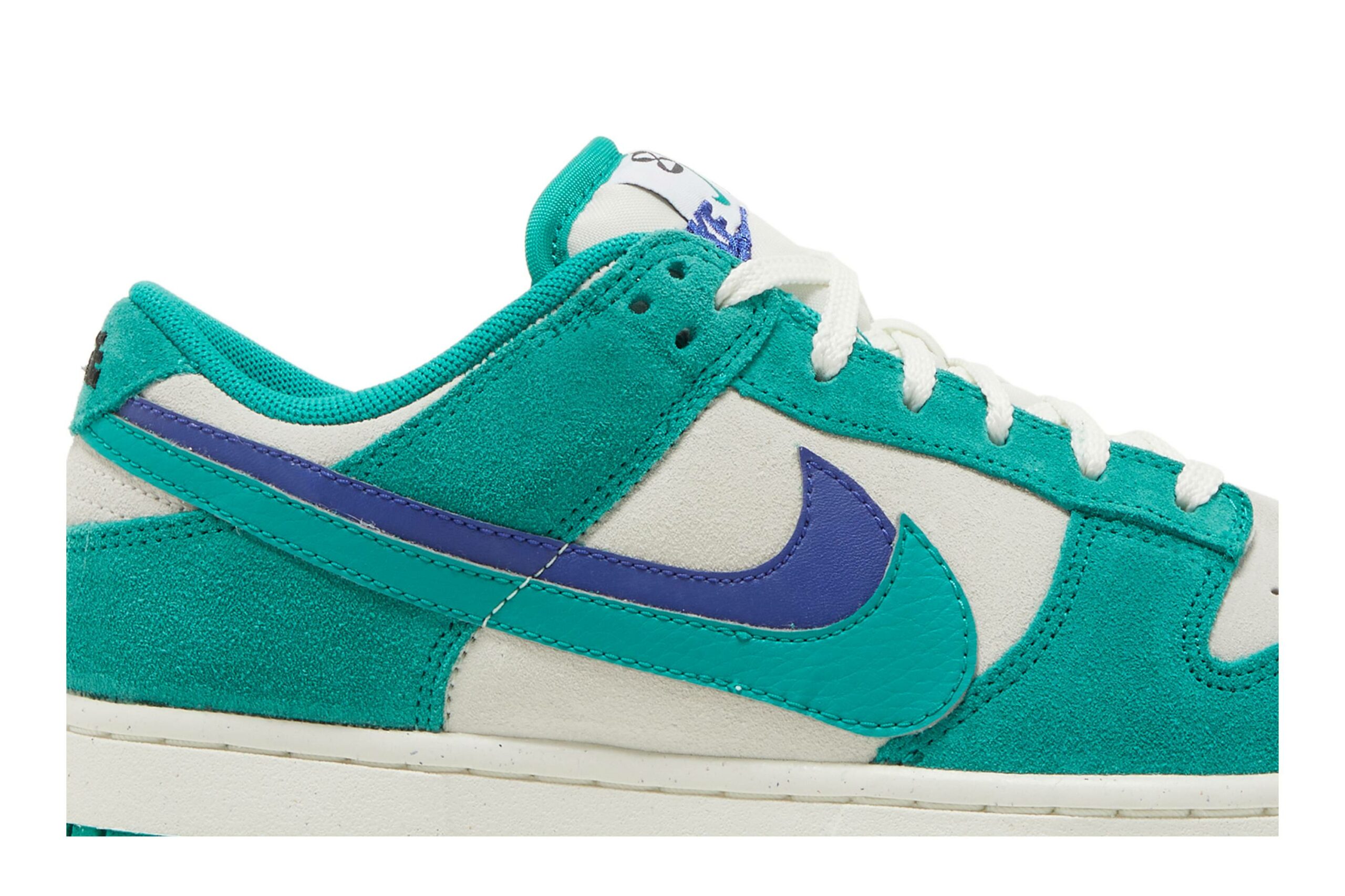 ( Women ) Nike Dunk Low SE ’85’ DO9457-101 - Image 2