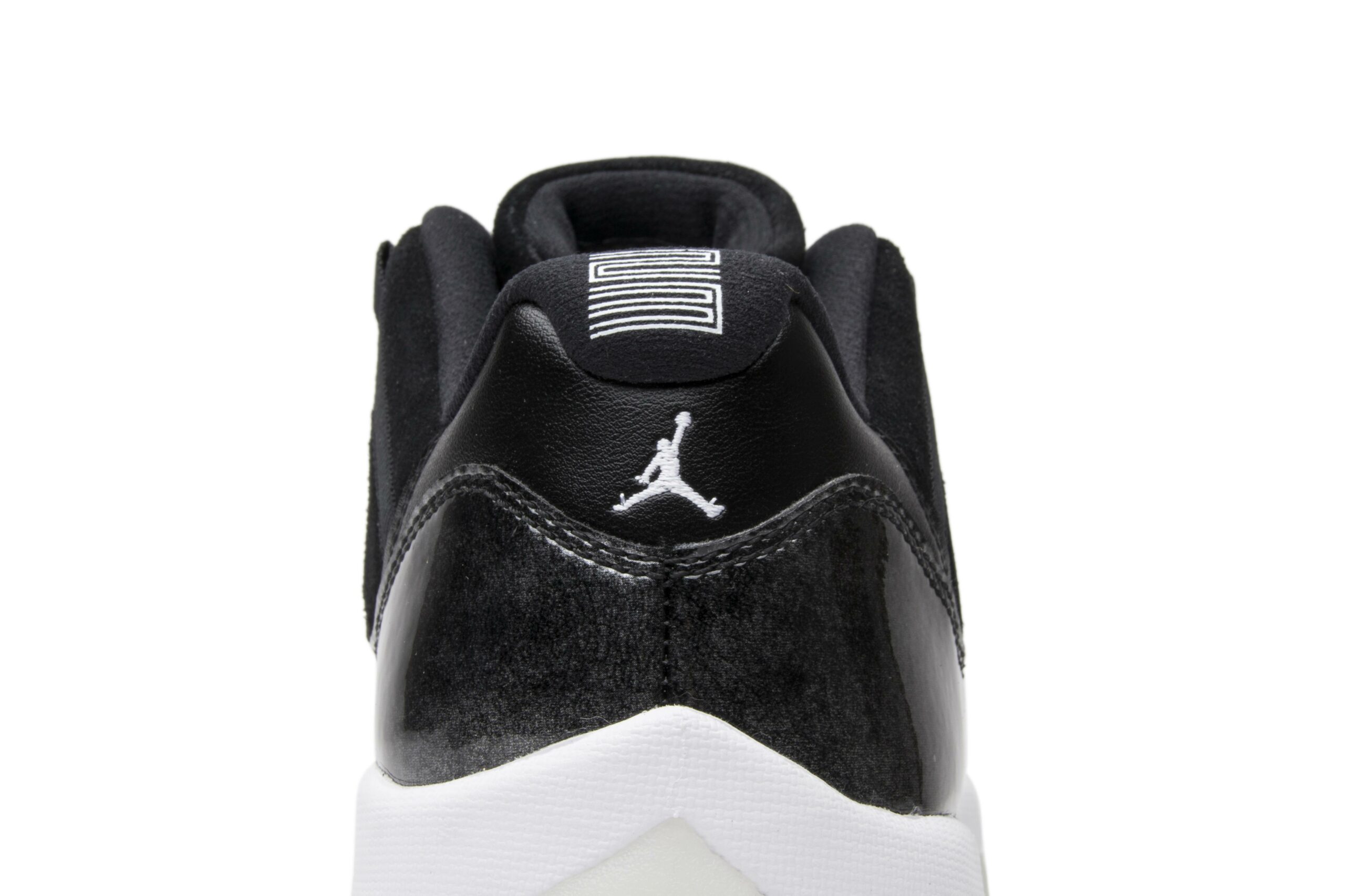 Air Jordan 11 Retro Low ‘Barons’ 528895-010 - Image 7