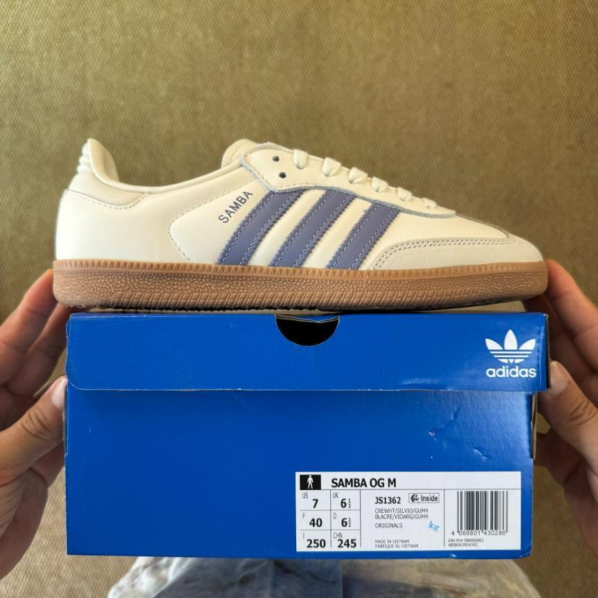Adidas Originals Samba OG sneaker in the ecru and light blue colorway - Image 6