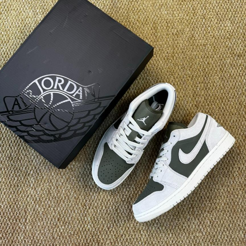 Jordan 1 Low SE Medium Olive Sail - Image 2