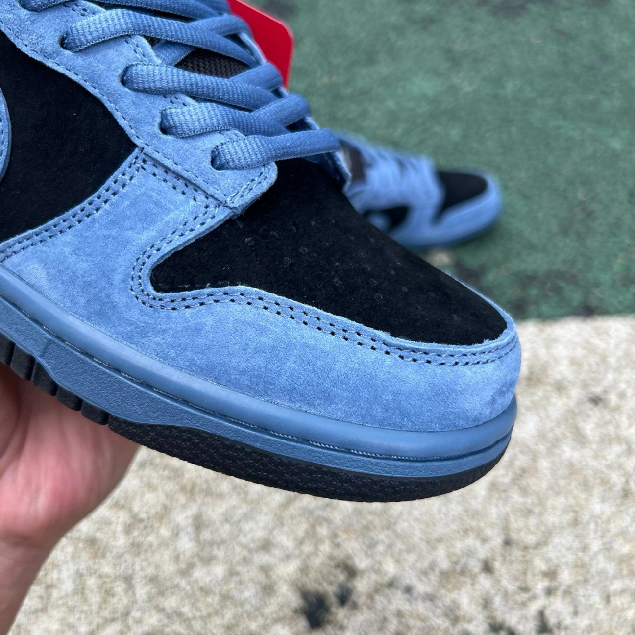 Supreme x Nike Dunk Low SB in the "Ocean Fog" - Image 8