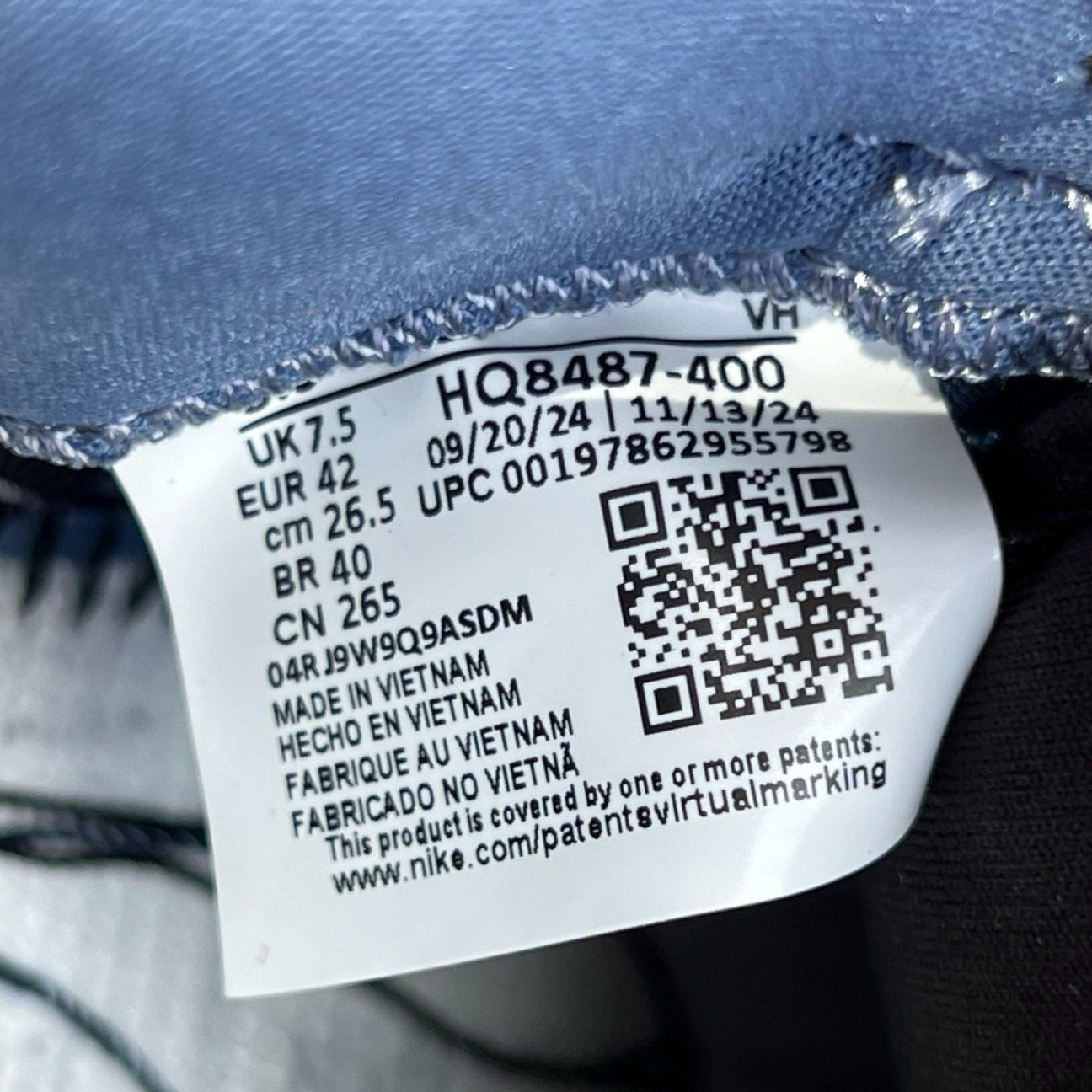 Supreme x Nike Dunk Low SB in the "Ocean Fog" - Image 10