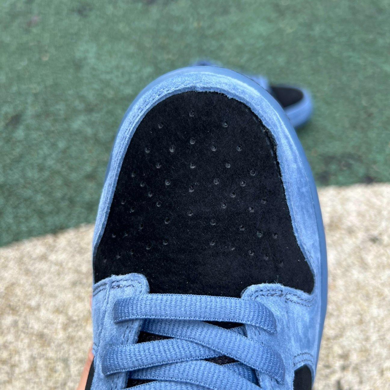 Supreme x Nike Dunk Low SB in the "Ocean Fog" - Image 12