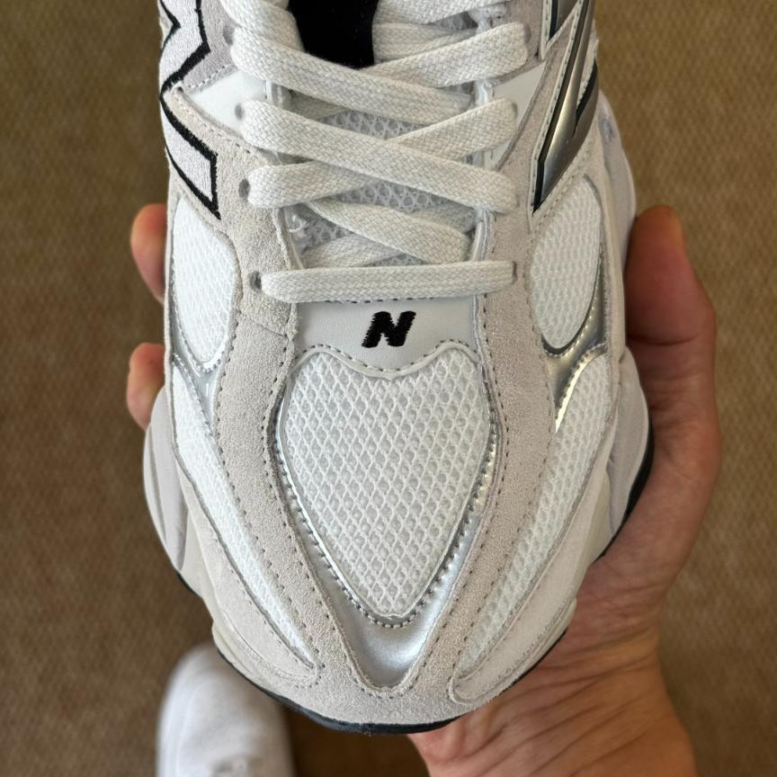 New Balance 9060 sneaker in a White and Metallic Silver - Image 8
