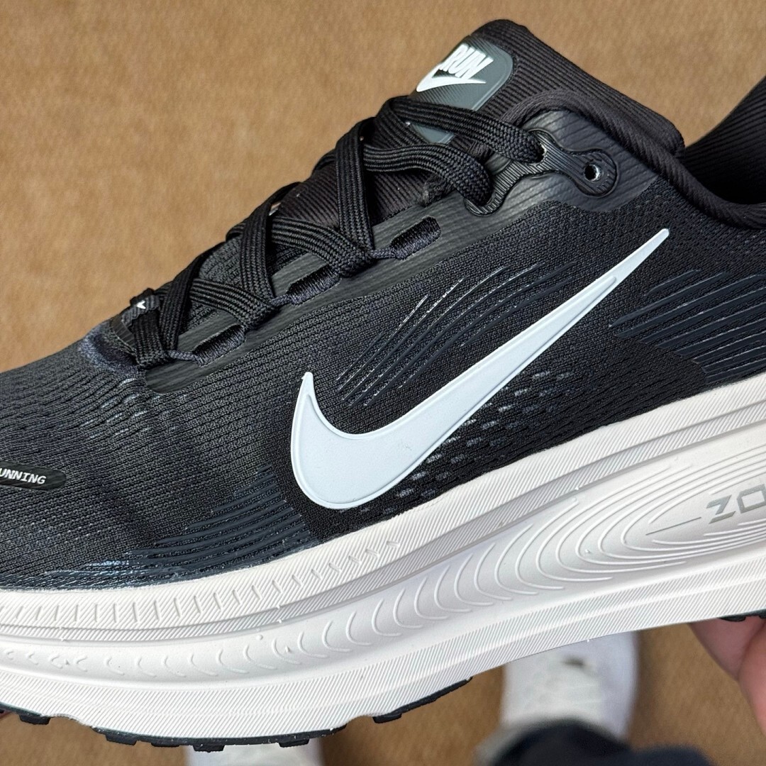 Nike Invincible Run Flyknit 3 Black White - Image 5