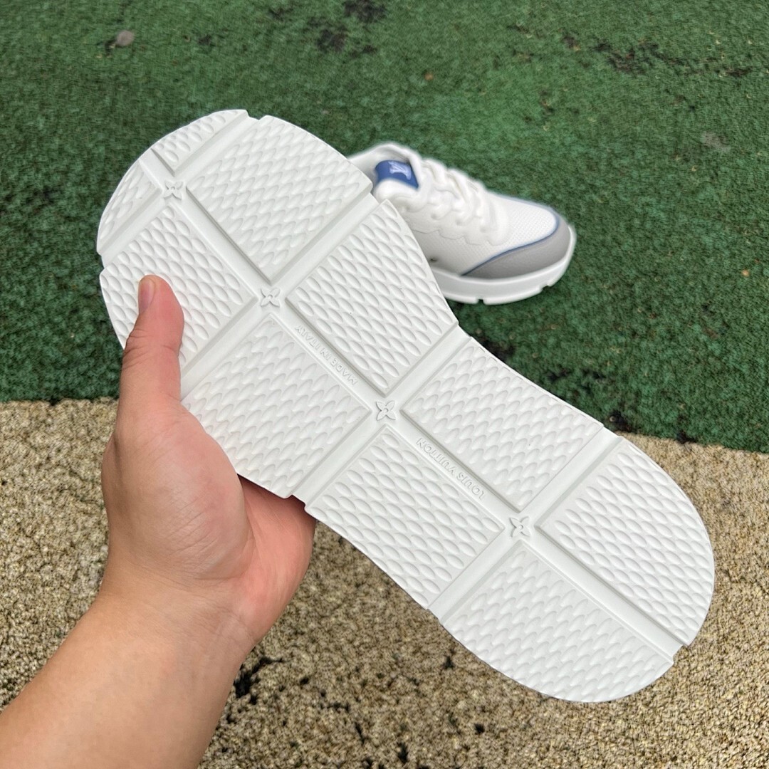 Louis Vuitton LV Runner Tatic Sneaker White, Grey and Blue - Image 6