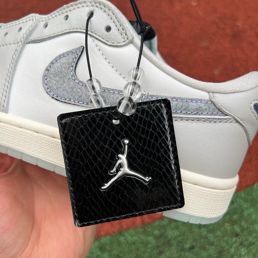 Jordan 1 Low OG Atmosphere Grey FN5994-001 - Image 2