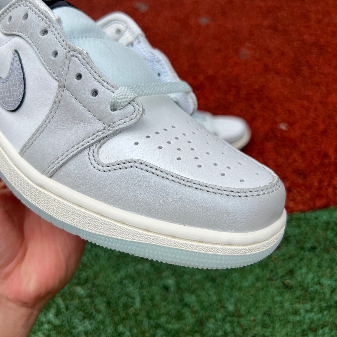 Jordan 1 Low OG Atmosphere Grey FN5994-001 - Image 4