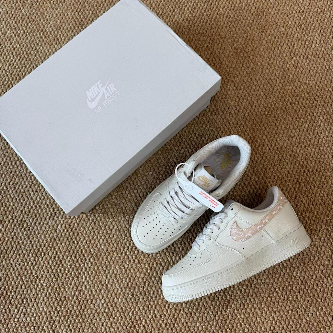 Nike Women's Air Force 1 Low 'Pink Paisley' White Pink Oxford DH4406-100 - Image 2