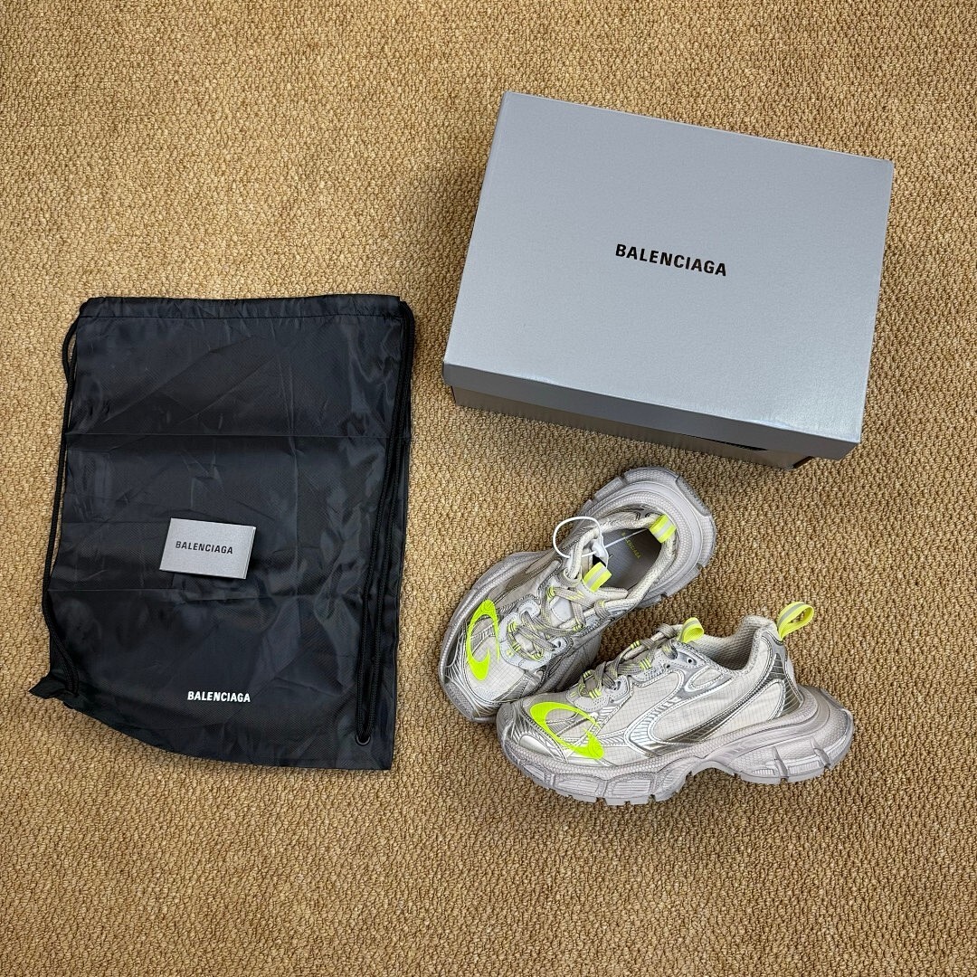 Nike P-6000 Metallic Silver Volt CN0149-001 - Image 2