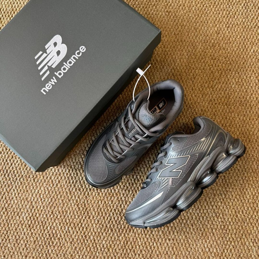 New Balance 1906R Shox Grey - Image 2