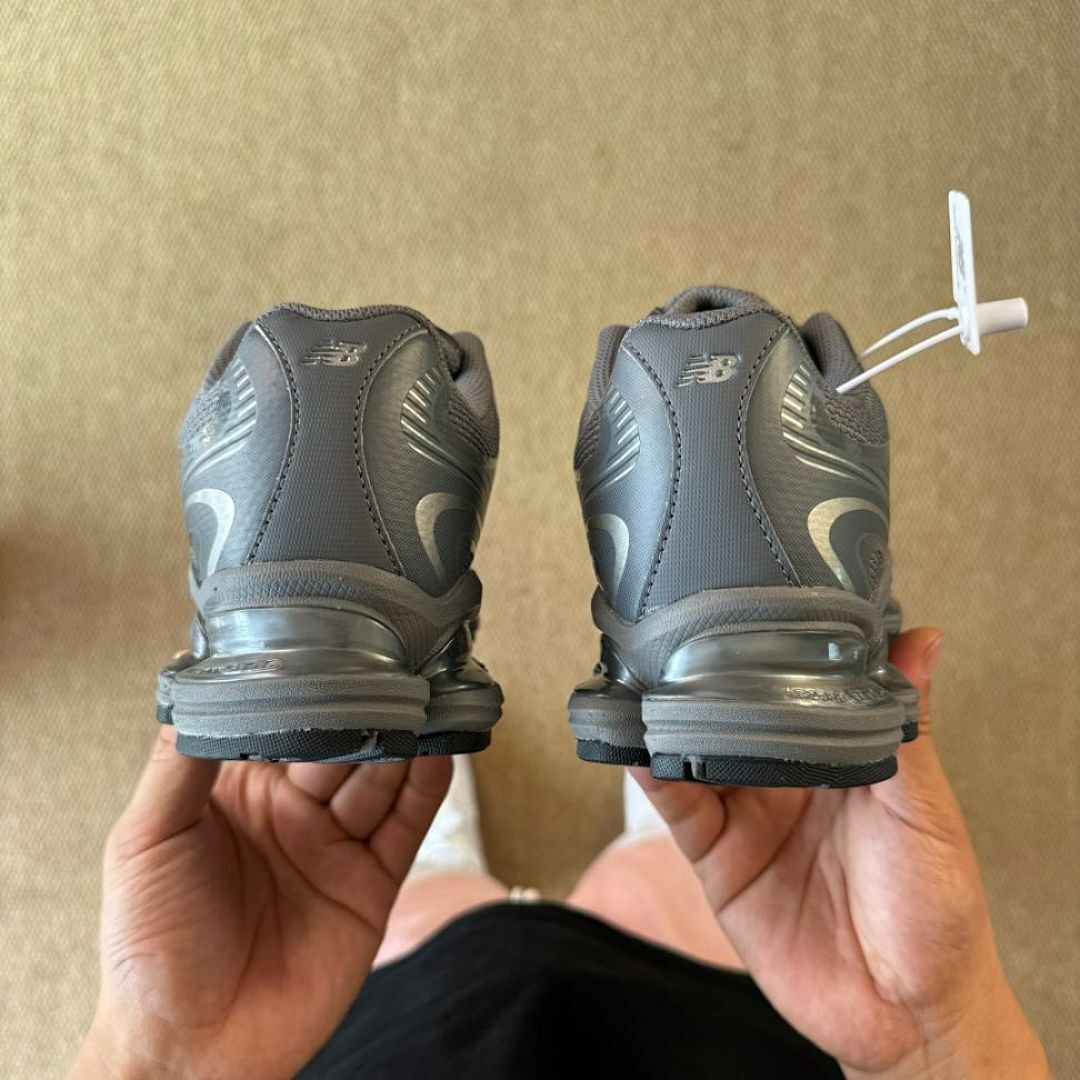 New Balance 1906R Shox Grey - Image 7