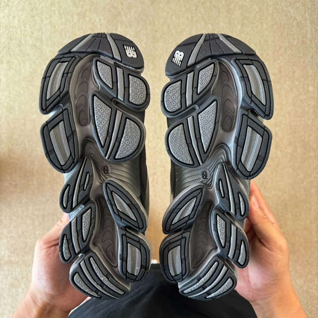 New Balance 1906R Shox Grey - Image 8