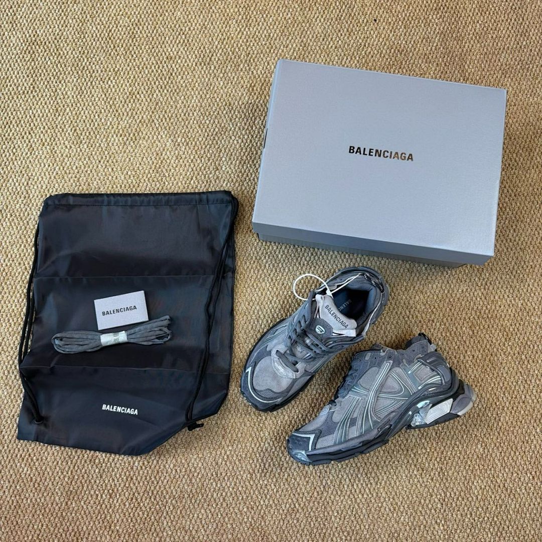 Balenciaga Runner Sneaker Grey 677403W3RFN1290 - Image 2