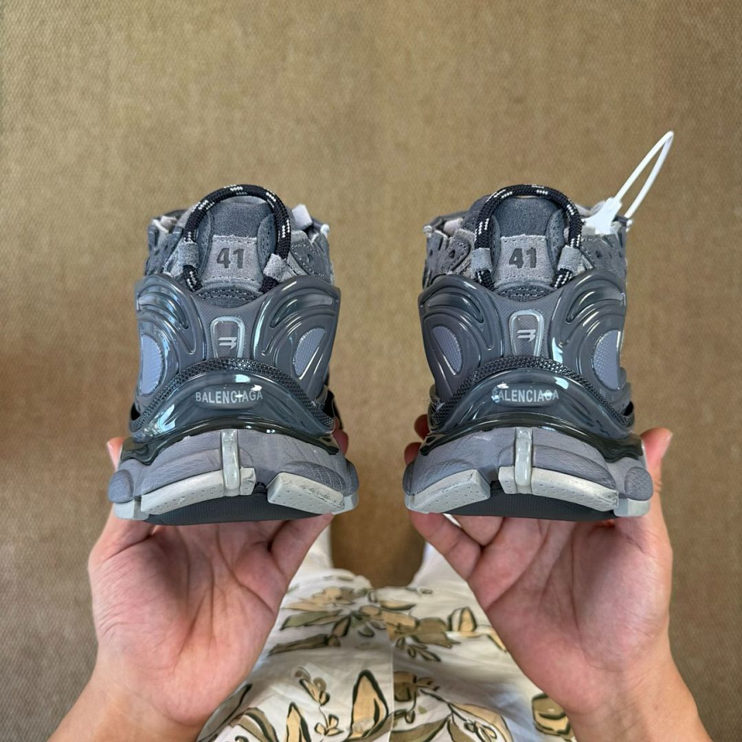 Balenciaga Runner Sneaker Grey 677403W3RFN1290 - Image 7