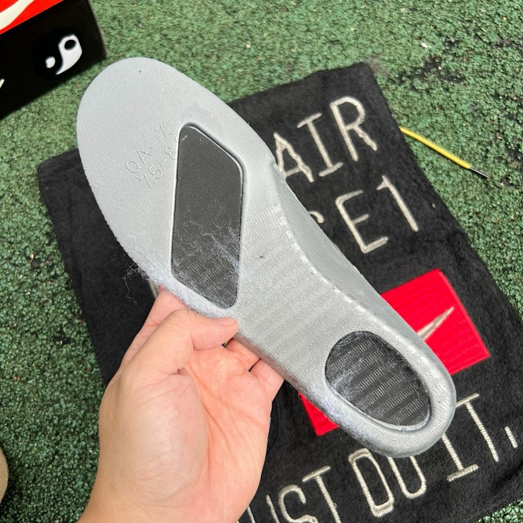 Supreme x Nike Air Force 1 Low Mean Green CU9225-300 - Image 6