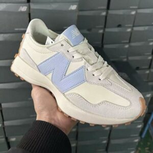 New Balance 327 Women's Moonbeam Reflection Cream Light Blue Gum Sole Casual Lifestyle Sneakers WS327KA