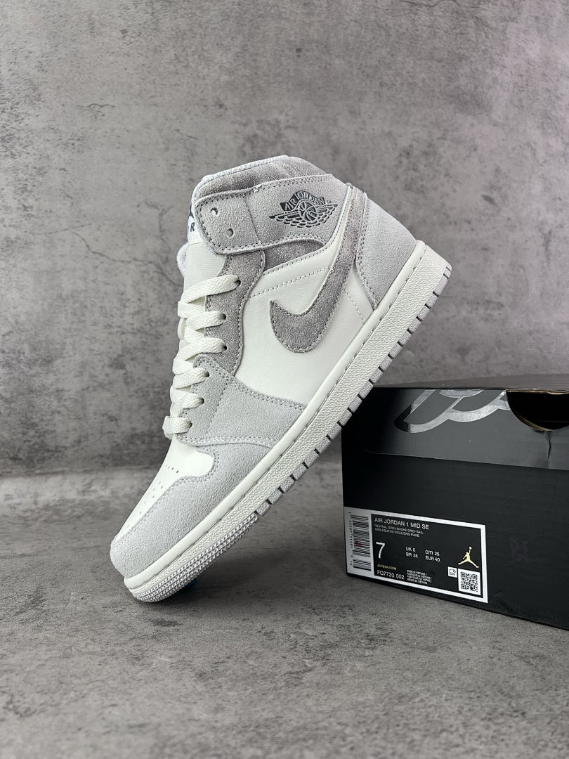 Air Jordan 1 High OG "Stealth" Grey White Men's Sneakers 555088-037 - Image 4