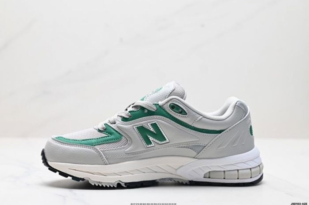New Balance 2000 Grey Green Athletic Running Shoes Trainers - Image 9