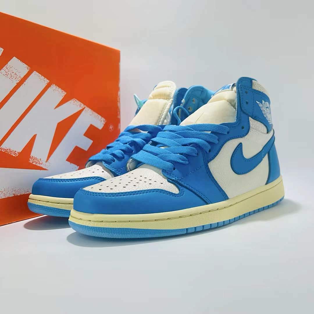 Air Jordan 1 Retro High OG University Blue UNC White Vintage Aged Sail Midsole Sneakers 555088-134 - Image 2
