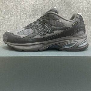 New Balance 2002R GORE-TEX Phantom Black ML2002RXA Sneakers