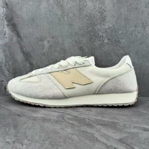 New Balance 320 Vintage Retro Runner Sneakers Cream Beige Grey Suede Mesh Unisex Lifestyle Trainers
