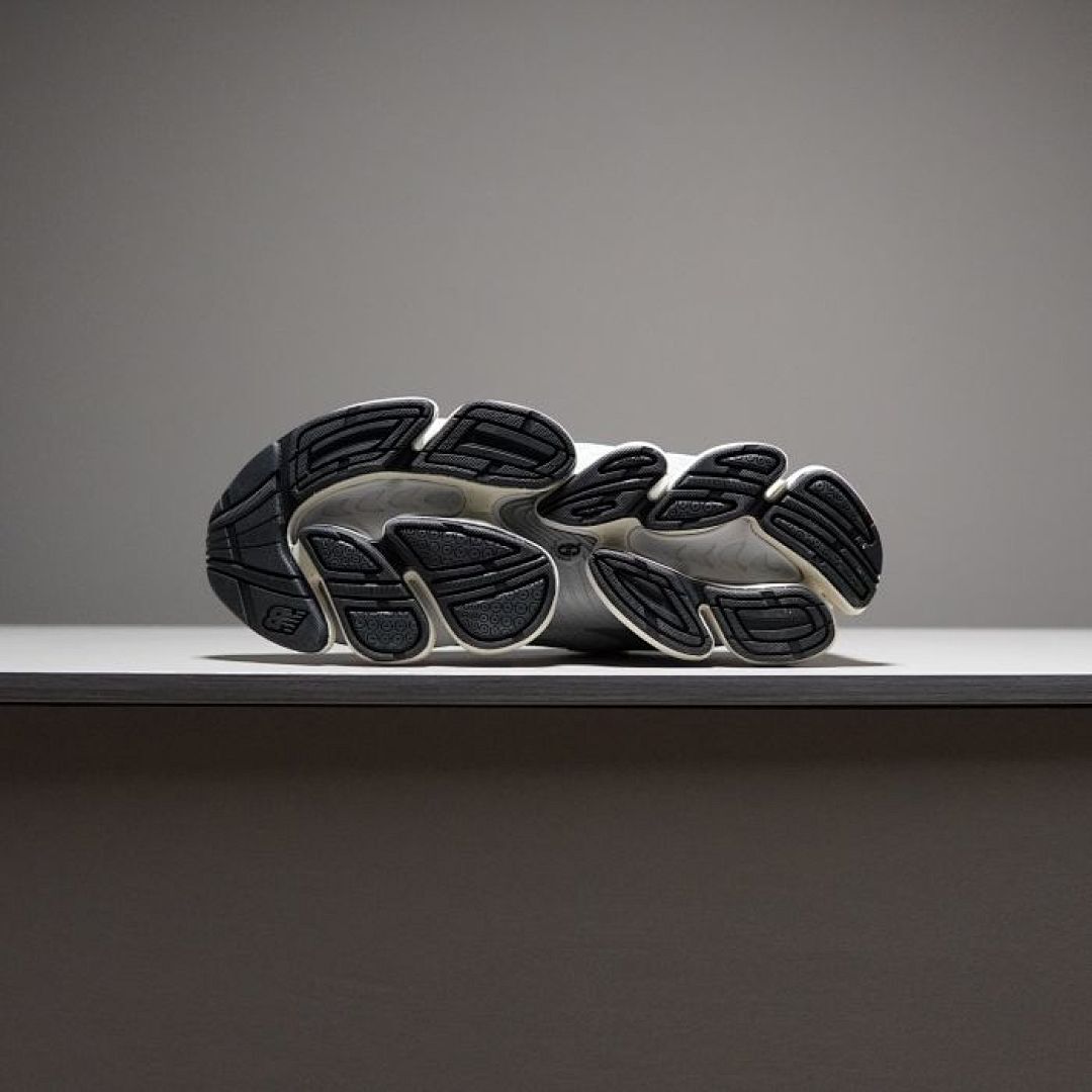 New Balance 1906R Castlerock Grey Silver Metallic Sneakers M1906RCA - Image 5