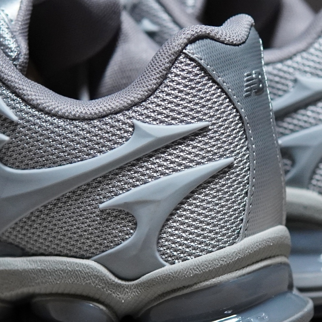 New Balance 1906R Light Grey Silver Sneakers M1906RL Men's Women's Lifestyle ABZORB Running Shoes - Image 10