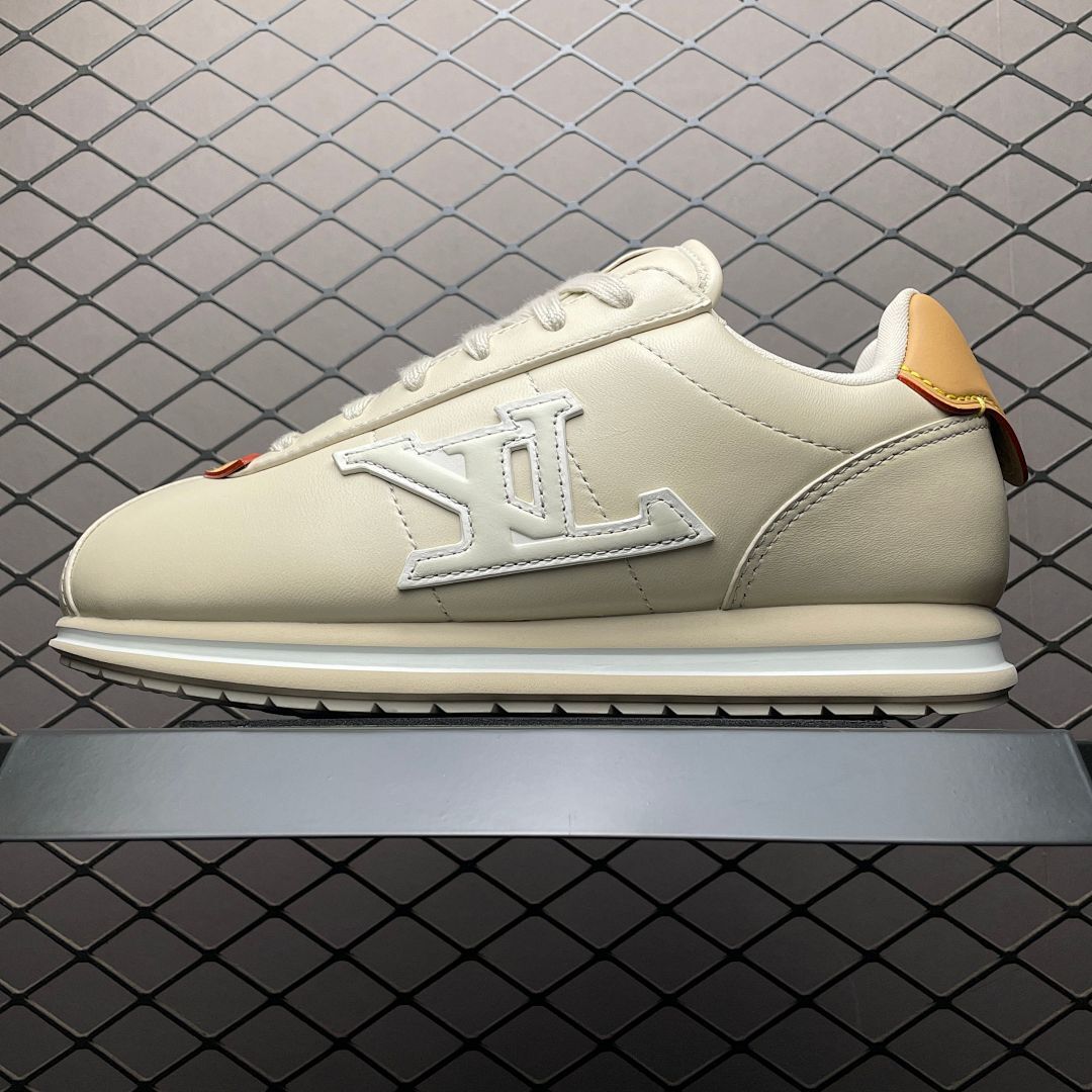 Louis Vuitton LV Trainer Runner Sneaker Beige 1AAN8N