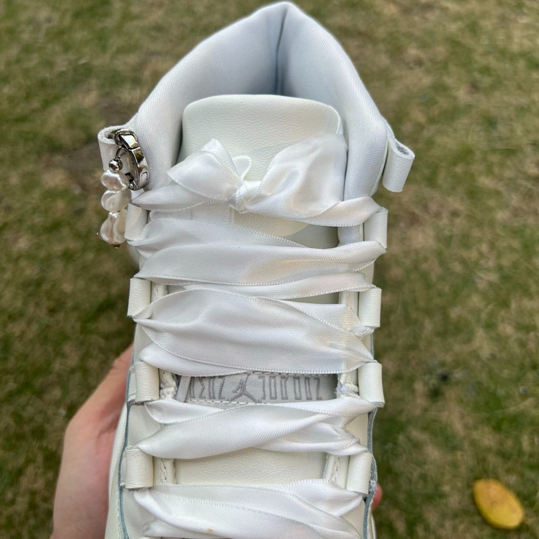 Air Jordan 11 Retro White Iridescent Metallic Silver Vast Grey GS Sneakers 378038-100 - Image 6