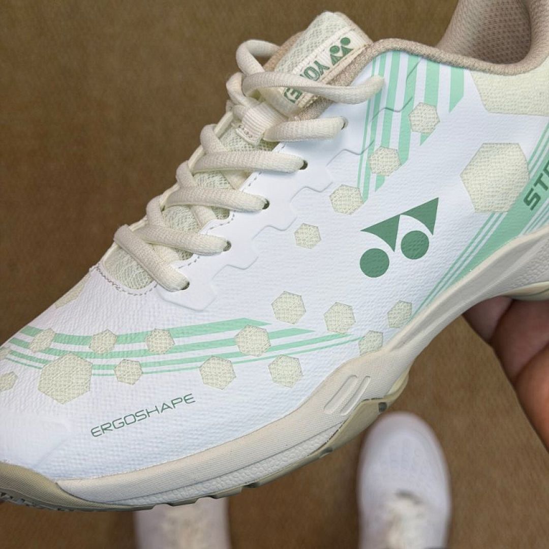 Yonex Strider Beat Badminton Shoes White Mint Green - Image 5