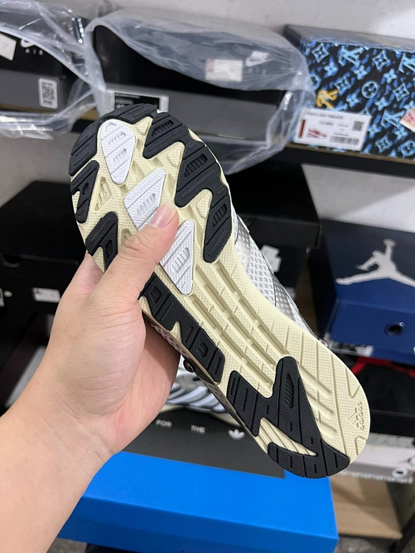 Adidas Adistar Racer SFY SFTM-006 Cloud White Metallic Silver Core Black Running Sneakers - Image 6