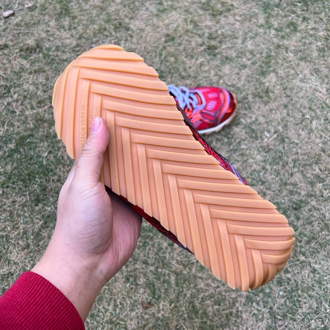 Bottega Veneta Orbit Metallic Mesh Runner Sneakers Red Purple 739328 V2C10 6504 - Image 6