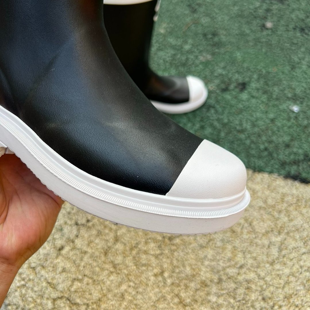 Chanel Black Rubber Rain Boots White Cap Toe CC Logo - Image 3